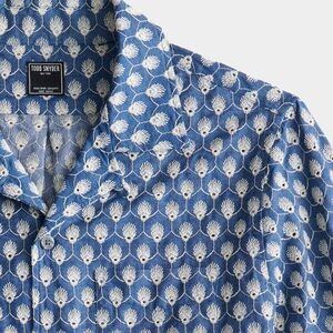 Todd Snyder Eyelet Embroidery Camp Collar Shirt. Size M